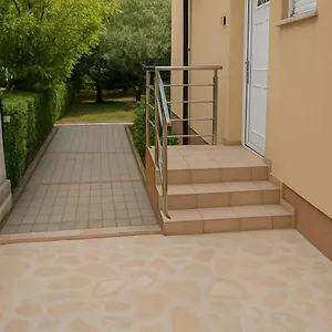 Apartman Lea